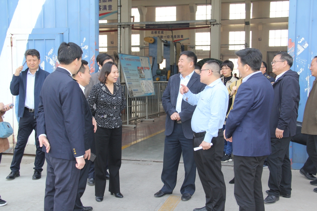 2019年3月26日，，，，，，，，河北省市场监视治理局党组书记丁锦霞莅临亚美AM8AG线缆集团考察调研，，，，，，，，指导事情
