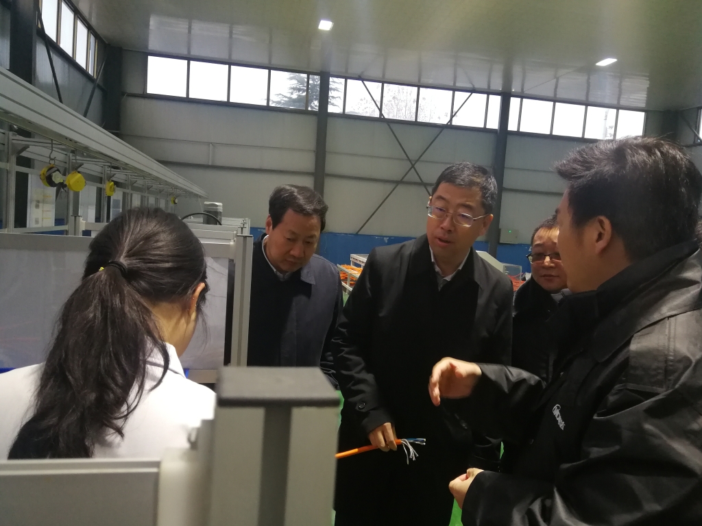 2019年12月23日，，，，，，，，河北省副省长葛海蛟到亚美AM8AG线缆集团调研