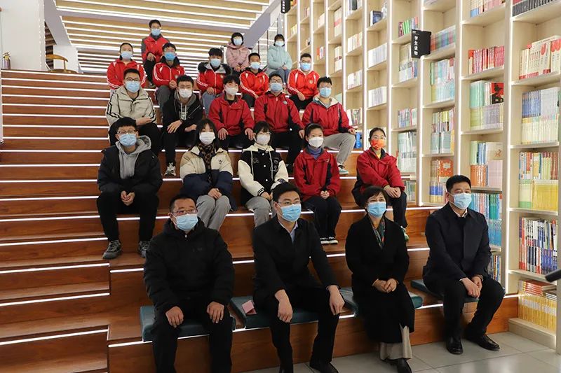 爱心助学，，，，，，，情系教育